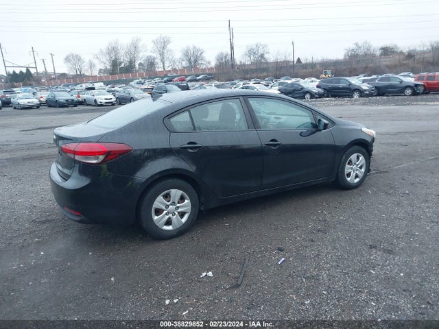 KIA FORTE LX 2017 3KPFK4A7XHE070003 Image 4