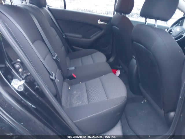 KIA FORTE LX 2017 3KPFK4A7XHE070003 Image 8
