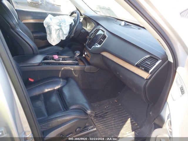 YV4A22PL6J1207270 Volvo XC90 T6