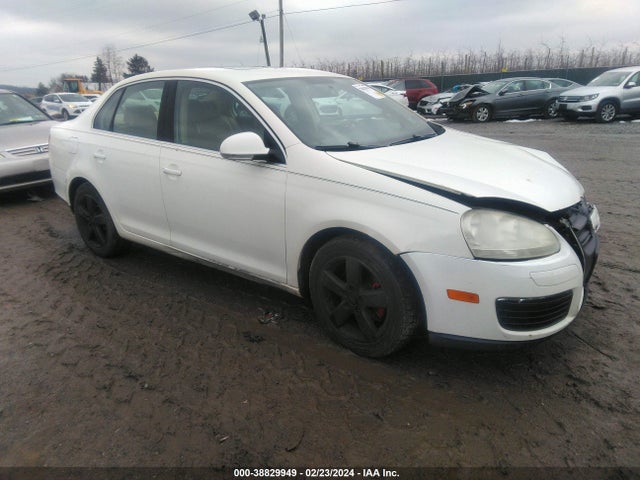 2008 VOLKSWAGEN JETTA SE/SEL VIN: 3VWRM71K78M107301