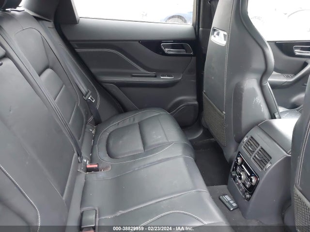 2020 JAGUAR F-PACE SADCM2FV2LA633067 Photo 7