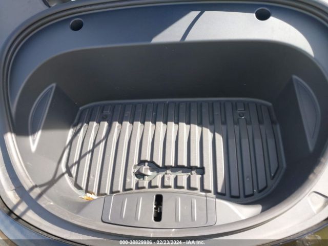 5YJ3E1EB9NF207994 Tesla MODEL 3