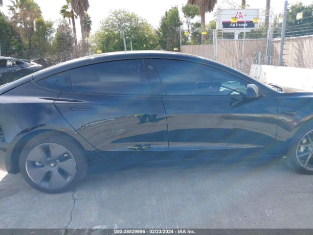 5YJ3E1EB9NF207994 Tesla MODEL 3
