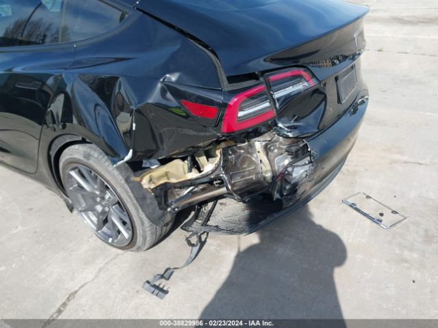 5YJ3E1EB9NF207994 Tesla MODEL 3