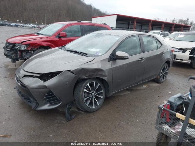 Toyota COROLLA SE 2017 2T1BURHE1HC944957 Image 2