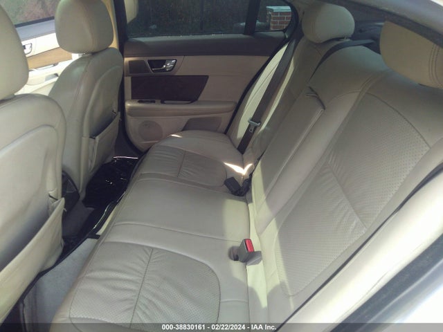 2009 JAGUAR XF SAJWA07C891R35539 Photo 7