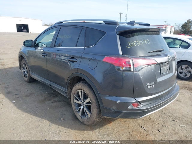 Toyota Rav4 Xle 2018 JTMRFREV5JD240301 Image 3