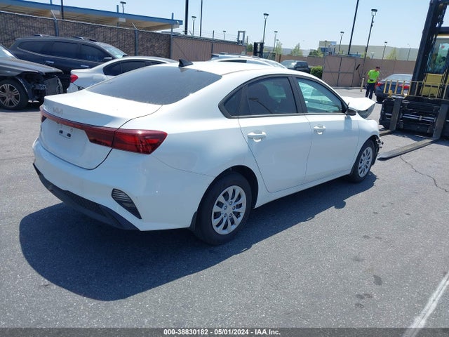 KIA FORTE LX 2023 3KPF24AD6PE551290 Image 4