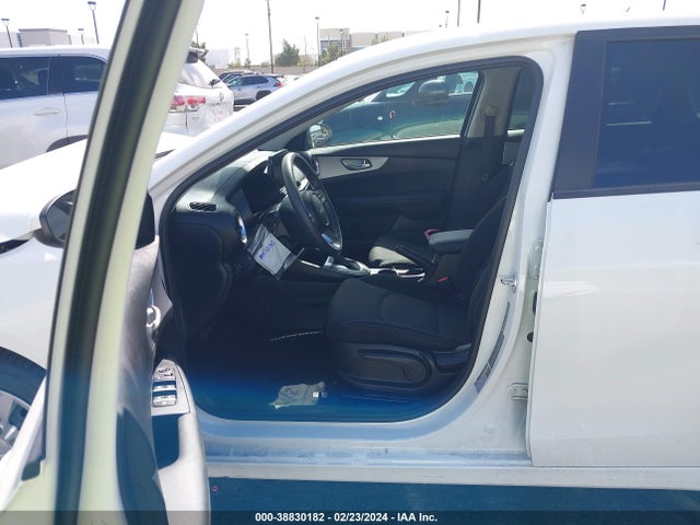 KIA FORTE LX 2023 3KPF24AD6PE551290 Image 5