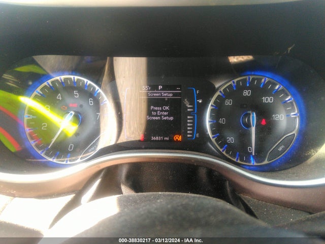 2C4RC1BG4KR555377 Chrysler Pacifica Touring L