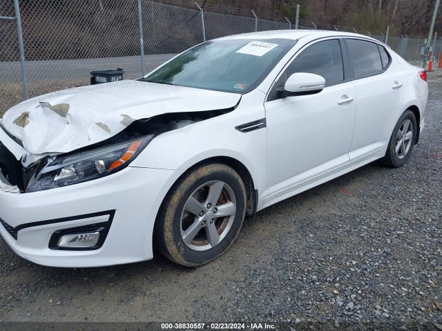 KIA Optima Lx 2014 5XXGM4A74EG277617 Image 2