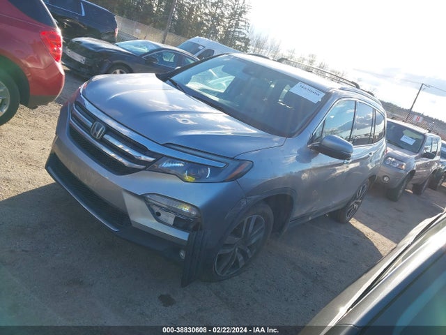 Honda Pilot Touring 2016 5FNYF5H92GB004824 Image 2