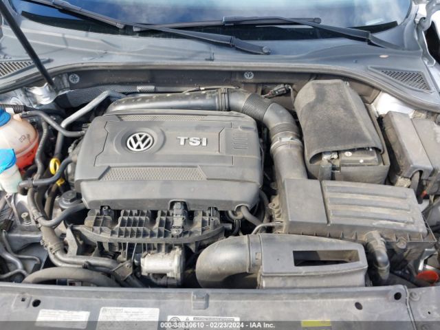 1VWAT7A39FC039316 Volkswagen Passat 1.8t S