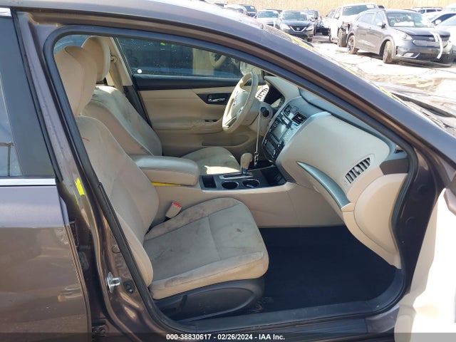 Nissan Altima 2.5 S 2015 1N4AL3AP3FC258292 Image 5