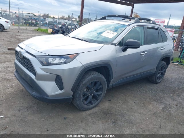 Toyota RAV4 LE 2021 2T3H1RFV1MC157630 Image 2