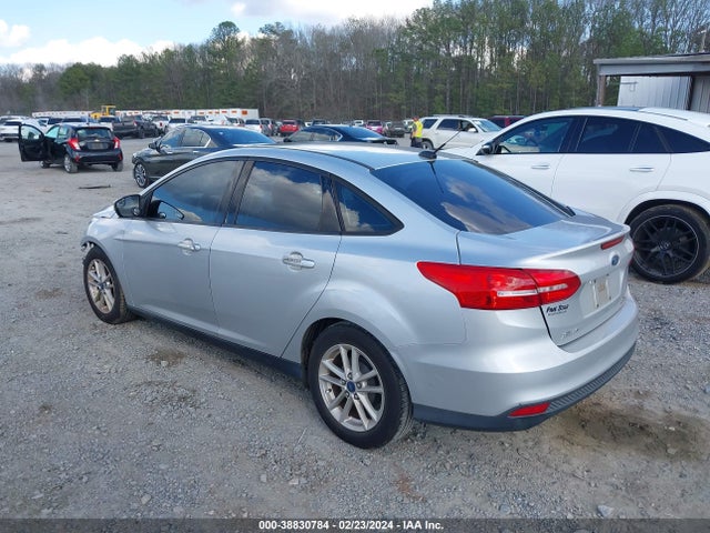 Ford FOCUS SE 2015 1FADP3F29FL304528 Image 3
