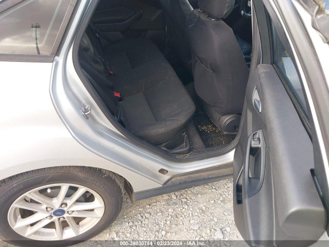 Ford FOCUS SE 2015 1FADP3F29FL304528 Image 8