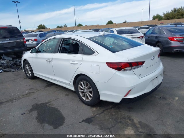 Hyundai SONATA SE 2019 5NPE24AF4KH776079 Image 3