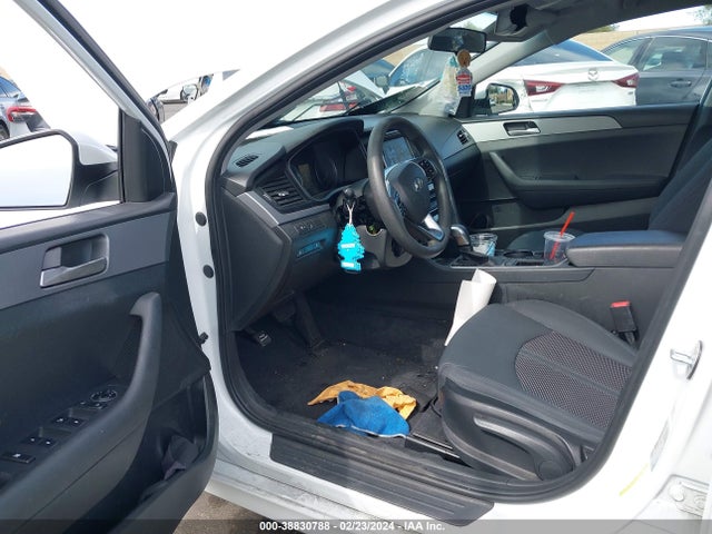 Hyundai SONATA SE 2019 5NPE24AF4KH776079 Image 5