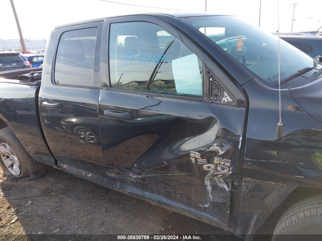 RAM 1500 Classic Express Quad Cab 4x4 6'4 Box 2019 1C6RR7FG6KS577804 Image 14