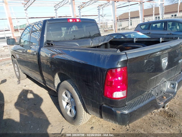 RAM 1500 Classic Express Quad Cab 4x4 6'4 Box 2019 1C6RR7FG6KS577804 Image 3
