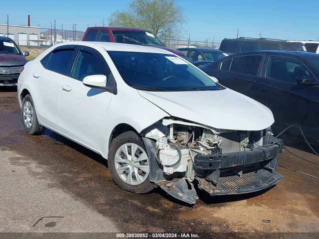 Toyota Corolla Le Eco 2018 5YFBPRHE2JP812576 Image 1
