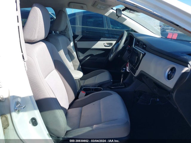 Toyota Corolla Le Eco 2018 5YFBPRHE2JP812576 Image 5