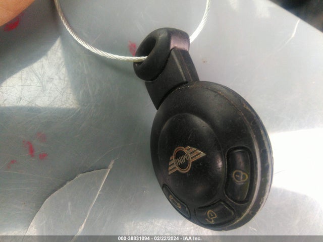 2008 MINI COOPER S CLUBMAN WMWMM33598TP87990 Photo 10