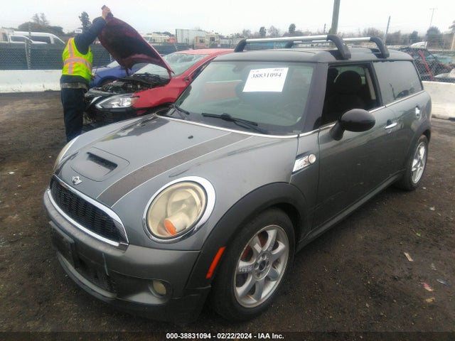 2008 MINI COOPER S CLUBMAN WMWMM33598TP87990 Photo 1
