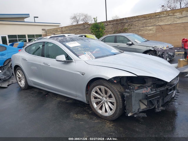 Tesla Model S 60/70/75/85 2016 5YJSA1E18GF153315 Image 1