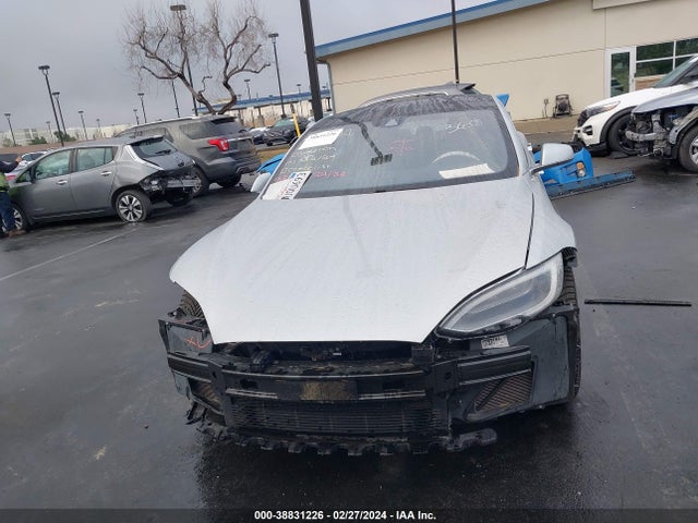 Tesla Model S 60/70/75/85 2016 5YJSA1E18GF153315 Image 13