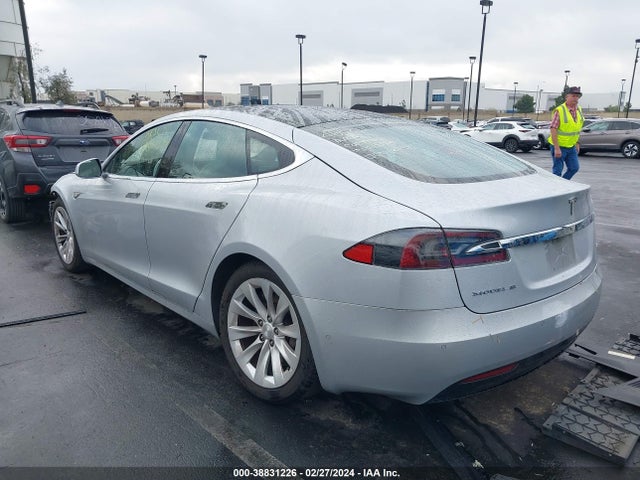 Tesla Model S 60/70/75/85 2016 5YJSA1E18GF153315 Image 3