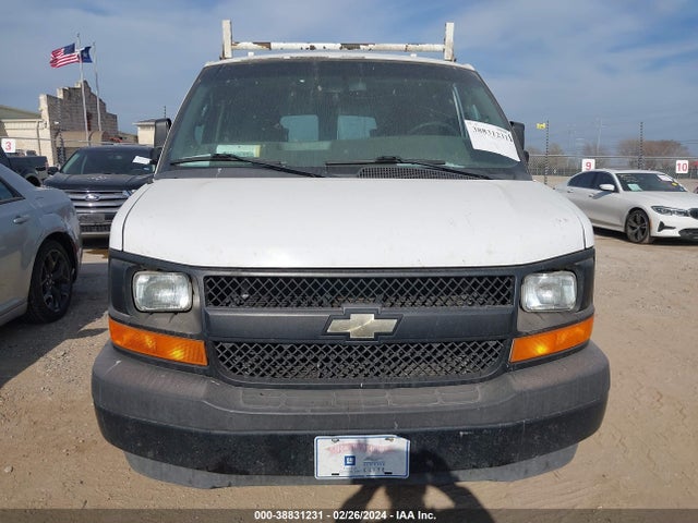 Chevrolet Express 2500 Work Van 2017 1GCWGAFF9H1116987 Image 12