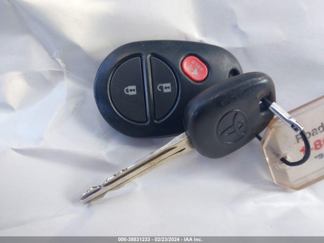 Toyota Sienna L 7 Passenger 2015 5TDZK3DC6FS601832 Image 11