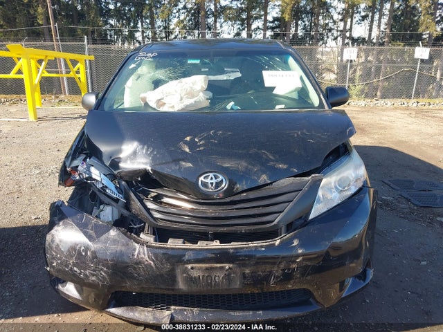 Toyota Sienna L 7 Passenger 2015 5TDZK3DC6FS601832 Image 12