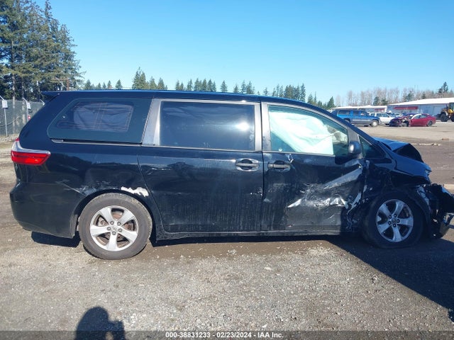 Toyota Sienna L 7 Passenger 2015 5TDZK3DC6FS601832 Image 13