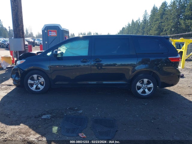 Toyota Sienna L 7 Passenger 2015 5TDZK3DC6FS601832 Image 14