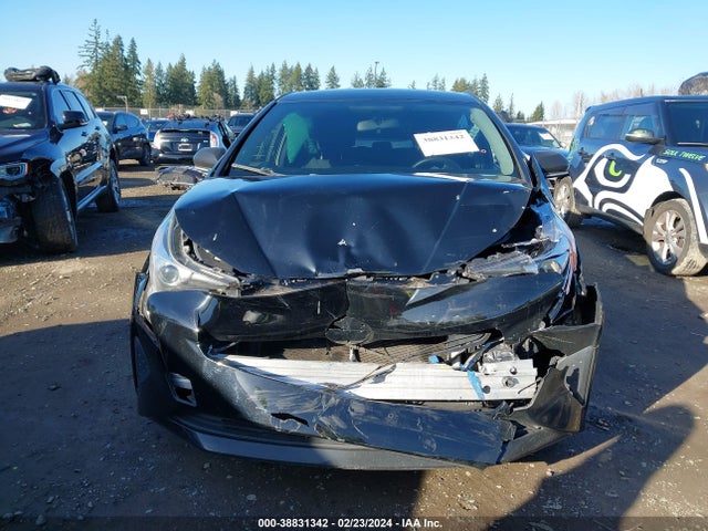 Toyota Prius Two 2016 JTDKBRFU2G3513695 Image 12