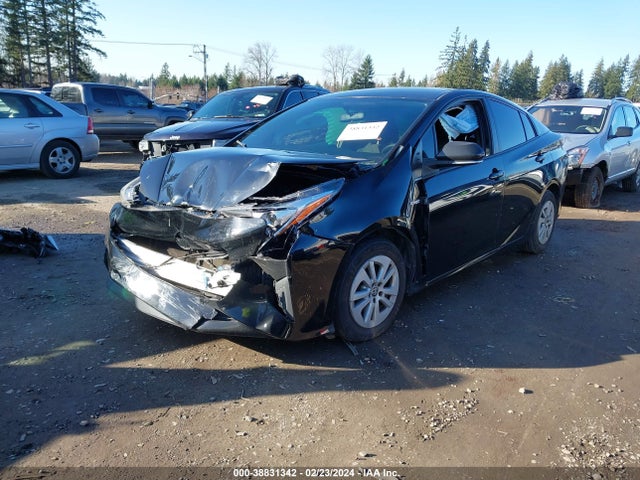 Toyota Prius Two 2016 JTDKBRFU2G3513695 Image 2