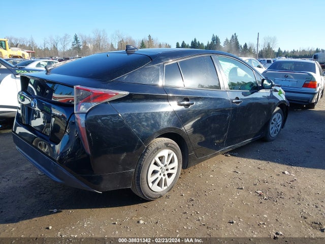 Toyota Prius Two 2016 JTDKBRFU2G3513695 Image 4