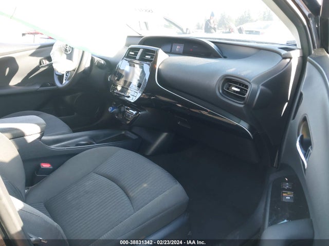 Toyota Prius Two 2016 JTDKBRFU2G3513695 Image 5