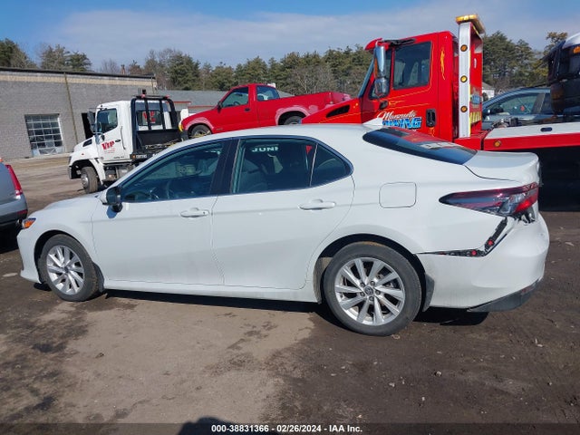 Toyota CAMRY LE 2022 4T1C11AK9NU054389 Image 14