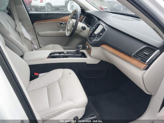 YV4A221K9M1694095 Volvo Xc90 T6 Momentum 6 Passenger