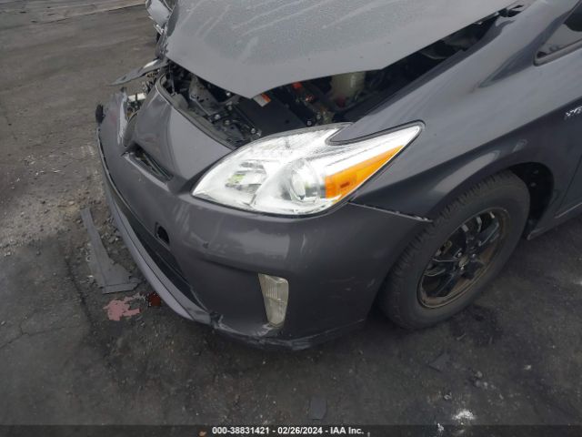 JTDKN3DU4F0466533 Toyota Prius Three