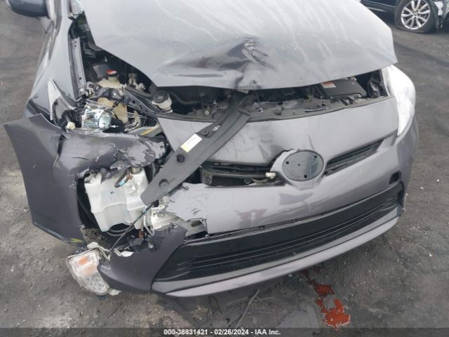 JTDKN3DU4F0466533 Toyota Prius Three