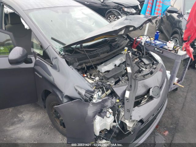 JTDKN3DU4F0466533 Toyota Prius Three
