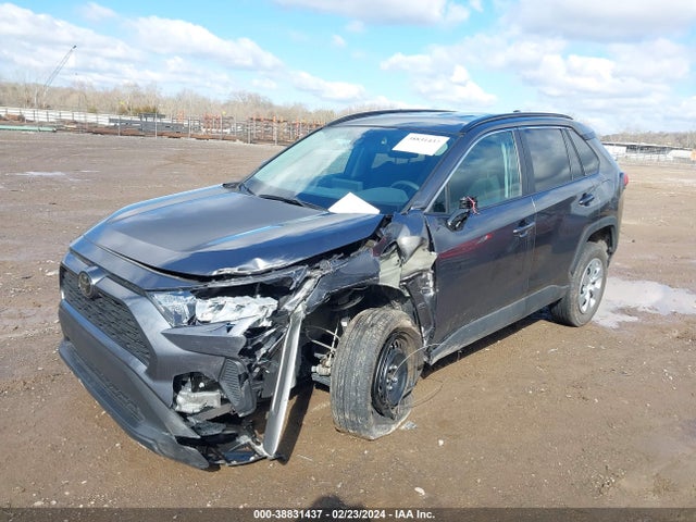 Toyota RAV4 LE 2020 2T3F1RFV1LC107445 Image 2