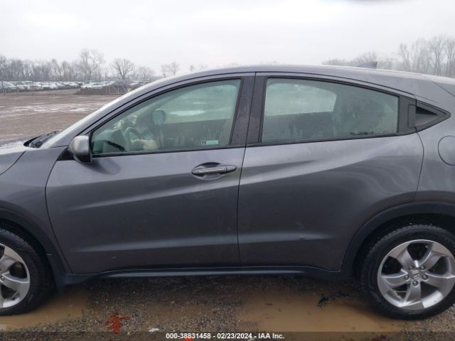 3CZRU5H35JM715260 Honda HR-V LX