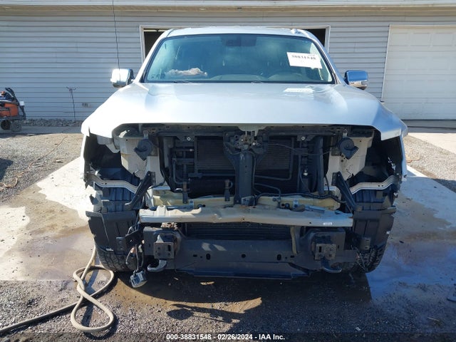 2017 NISSAN TITAN SL VIN: 1N6AA1E52HN555233