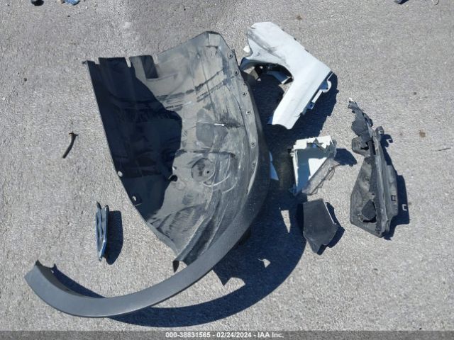 1FMCU0GD3HUA60977 Ford ESCAPE SE